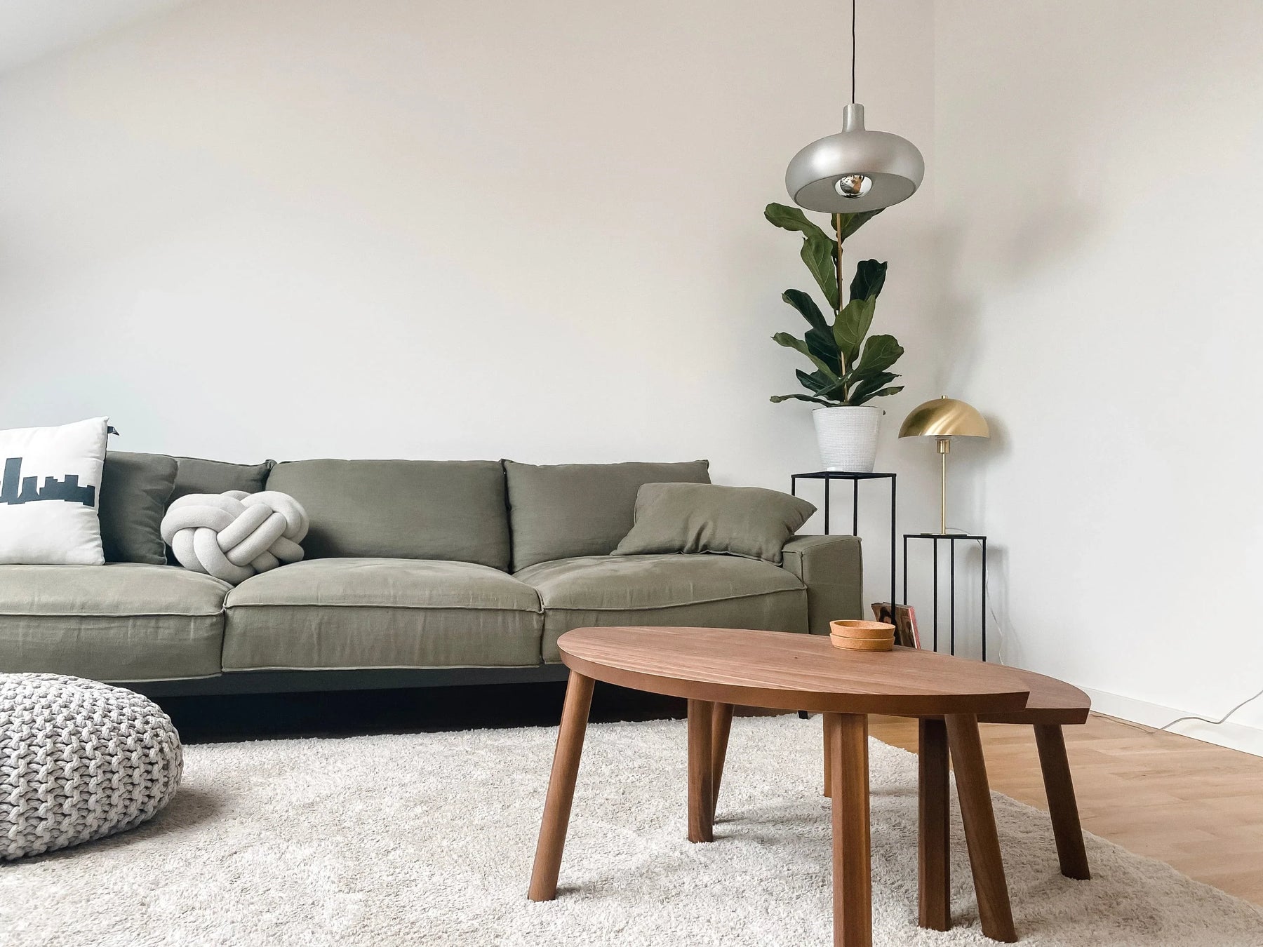 Decluttering Doesn't Just Clear Space ... It Can Also Clear Your Mind!