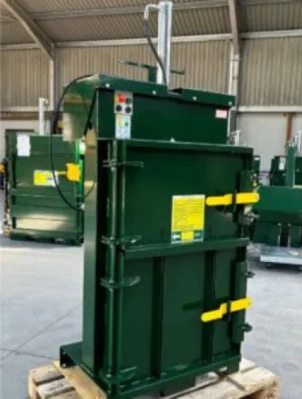 PEL1500A Cardboard/Plastic Baler